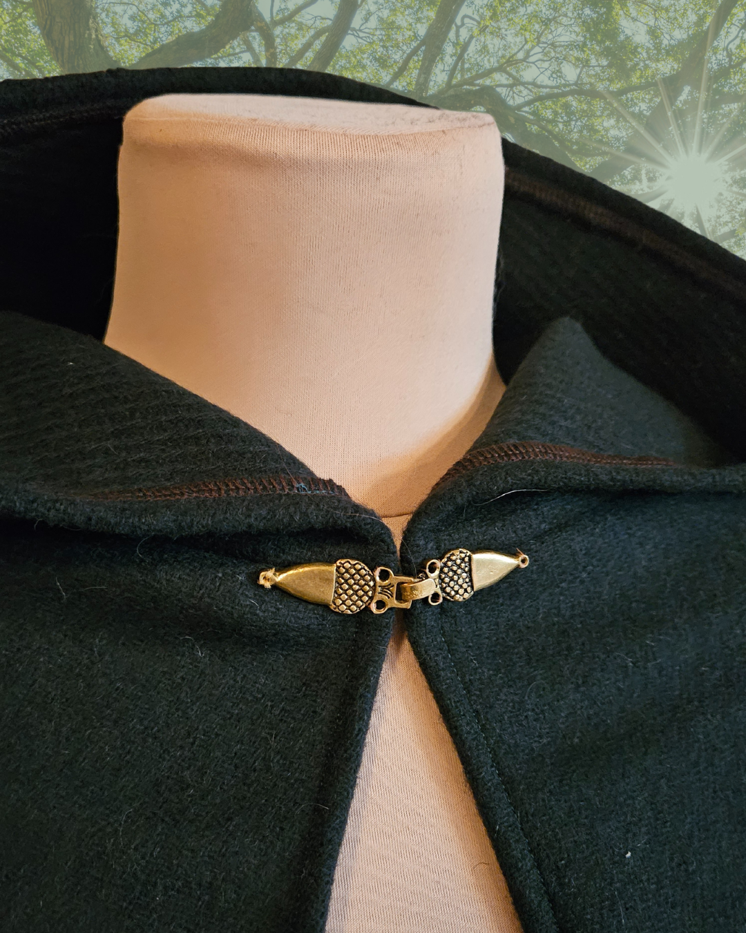 Acorn Capelet