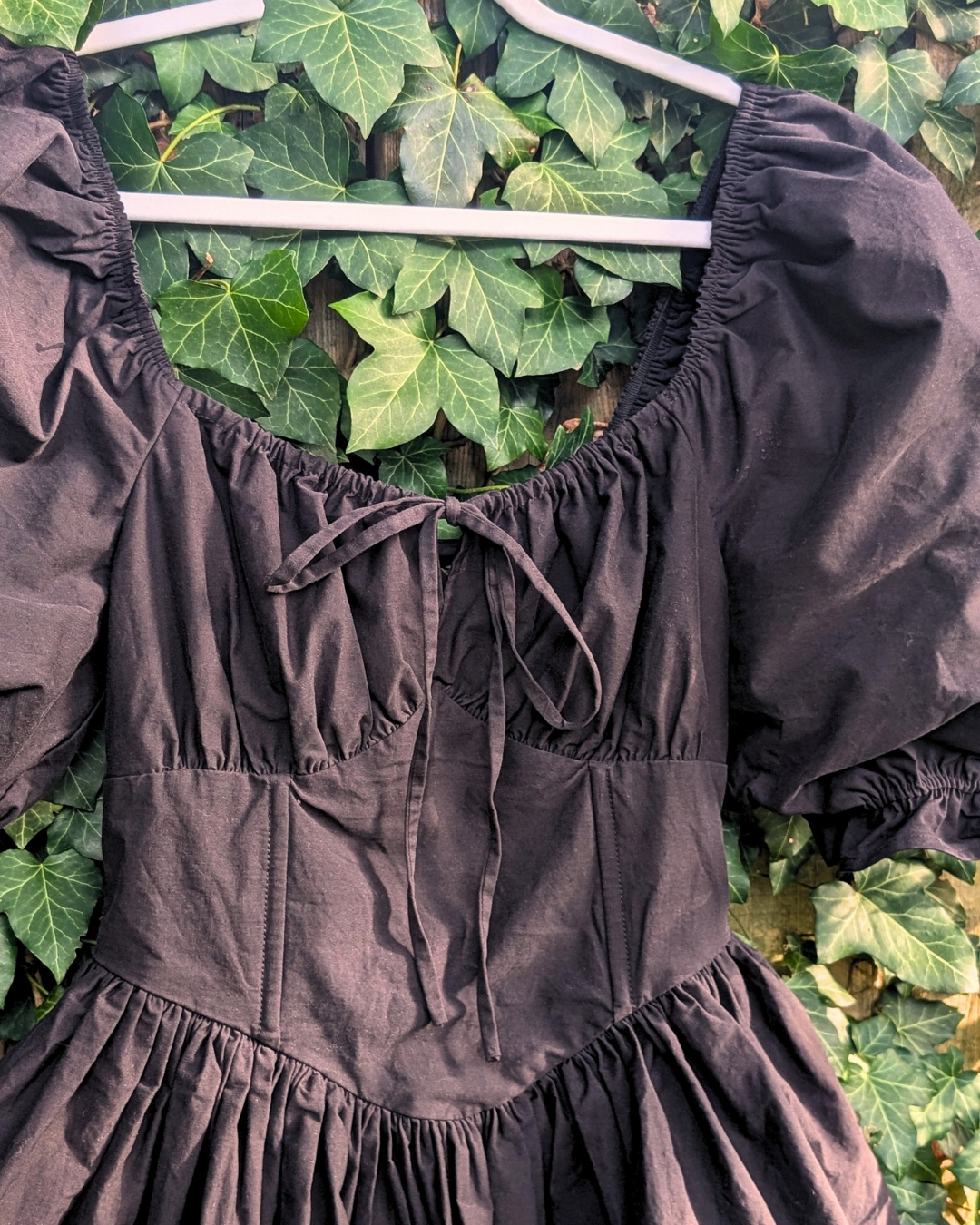 Eira Short Sleeve Obsidian Mini