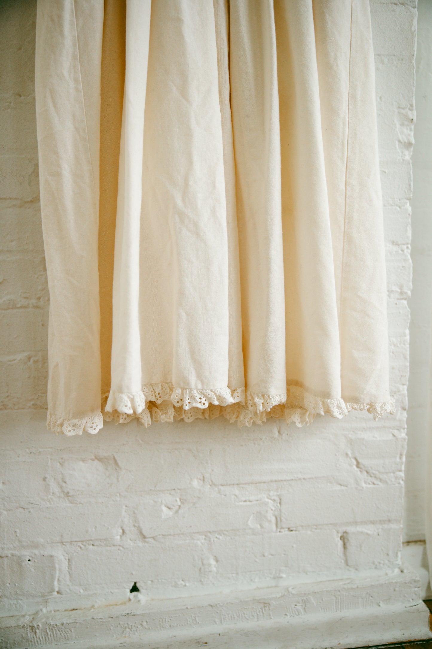 Anne Long Sleeve Linen - July Pre-Order