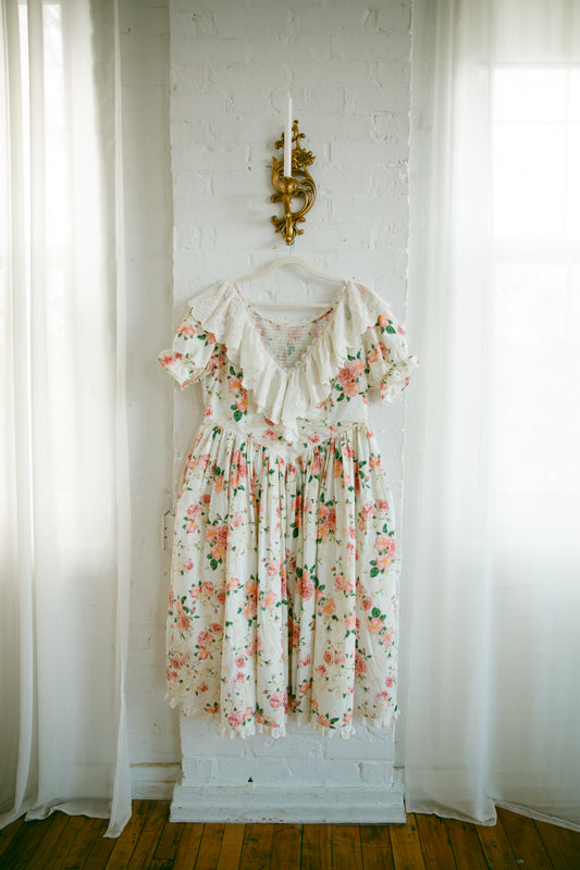 Anne Short Sleeve Cream Floral - July Pre-Order