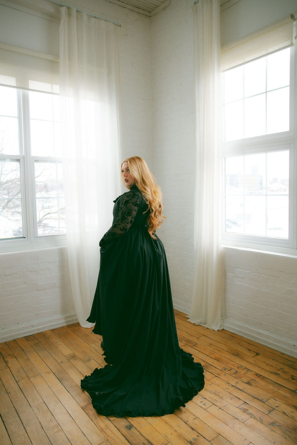 Obsidian Antoinette Overskirt